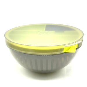 Pampered Chef Salad Cutting Bowl